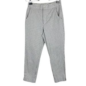 Hollister Ultra High-rise Pant Size Medium Black & White Striped